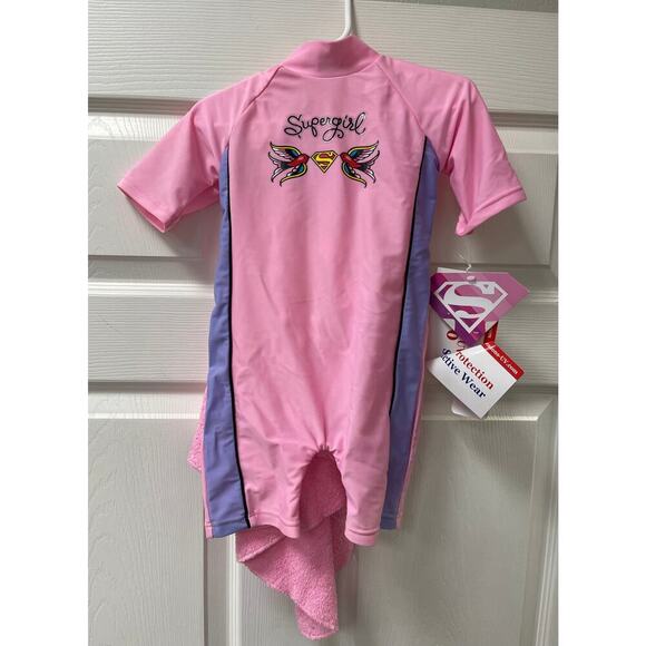 NEW SUPERGIRL UVA Swimwear with Beach Towel. BB10 NWT - Picture 1 of 4